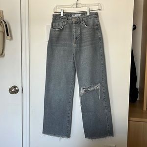 Zara high rise jeans in gray!